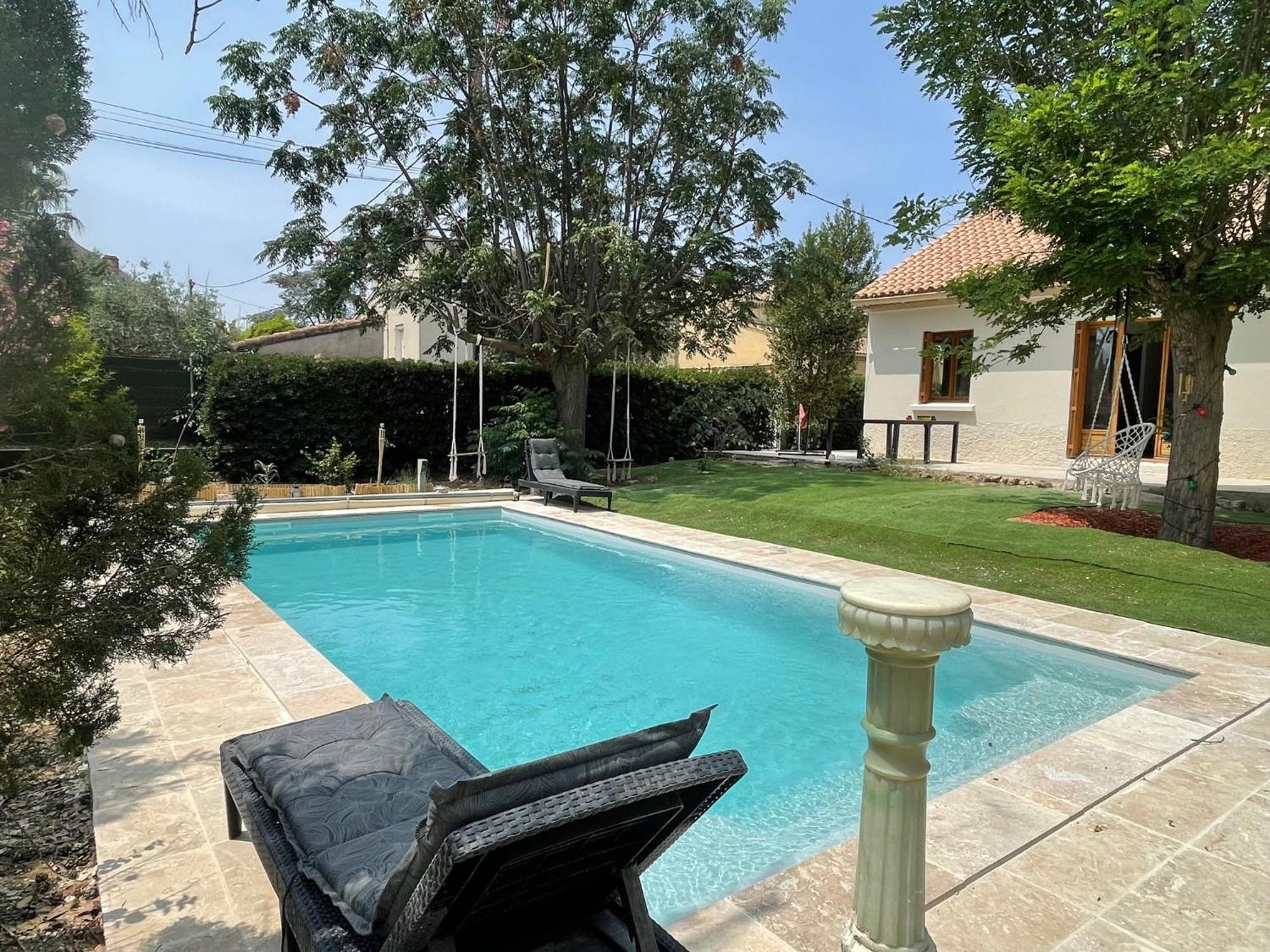 Au Calme Avec Piscine Et Sauna Villa
